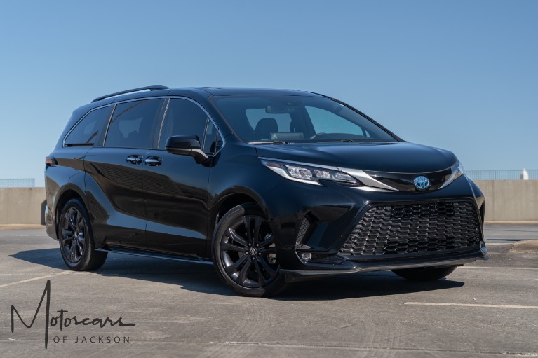 Used-2023-Toyota-Sienna-XSE-7-Passenger-for-sale-Jackson-MS