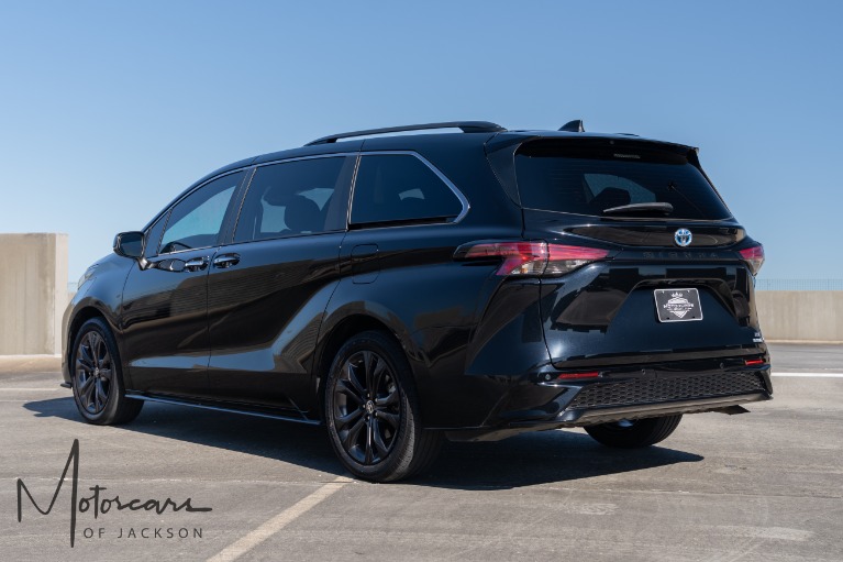 Used-2023-Toyota-Sienna-XSE-7-Passenger-for-sale-Jackson-MS
