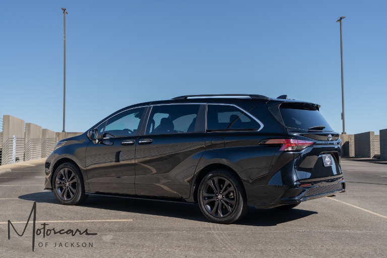 Used-2023-Toyota-Sienna-XSE-7-Passenger-for-sale-Jackson-MS