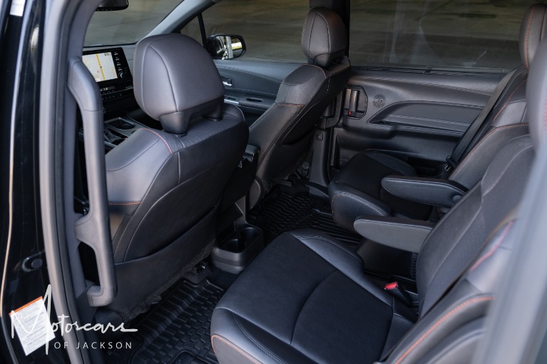 Used-2023-Toyota-Sienna-XSE-7-Passenger-for-sale-Jackson-MS
