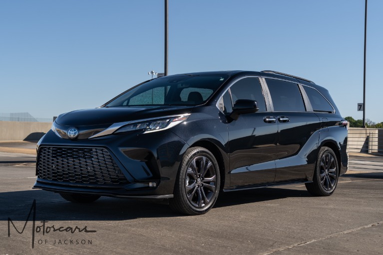 Used-2023-Toyota-Sienna-XSE-7-Passenger-Jackson-MS