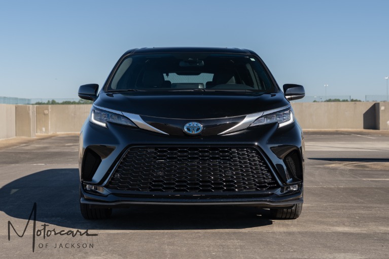 Used-2023-Toyota-Sienna-XSE-7-Passenger-Jackson-MS
