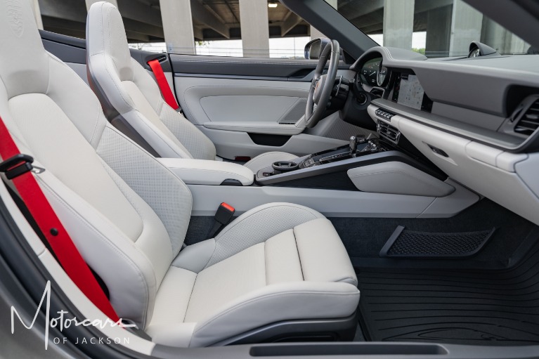 Used-2022-Porsche-911-Carrera-S-Cabriolet-for-sale-Jackson-MS
