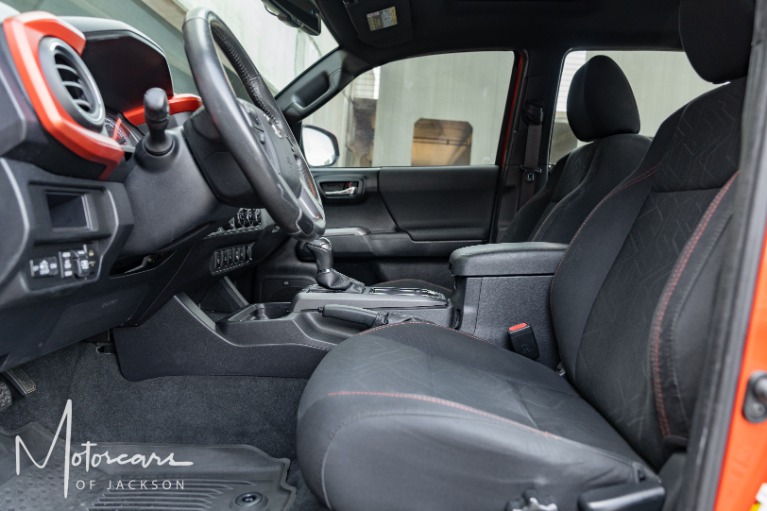 Used-2017-Toyota-Tacoma-TRD-Sport-V6-Jackson-MS