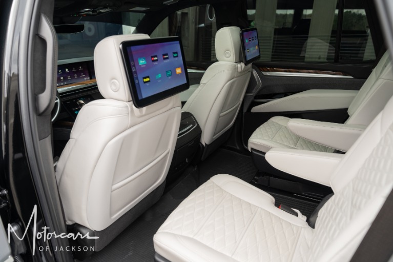 Used-2025-Cadillac-Escalade-4WD-Sport-Platinum-Jackson-MS