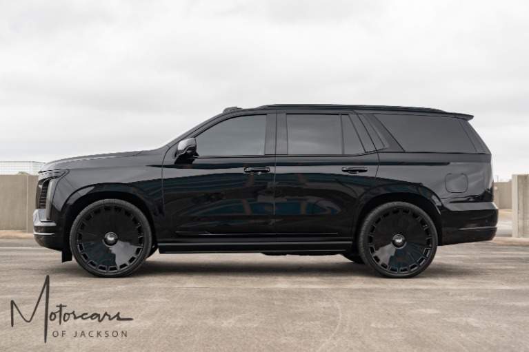 Used-2025-Cadillac-Escalade-4WD-Sport-Platinum-for-sale-Jackson-MS