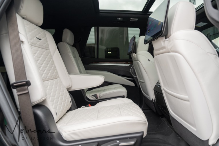 Used-2025-Cadillac-Escalade-4WD-Sport-Platinum-for-sale-Jackson-MS