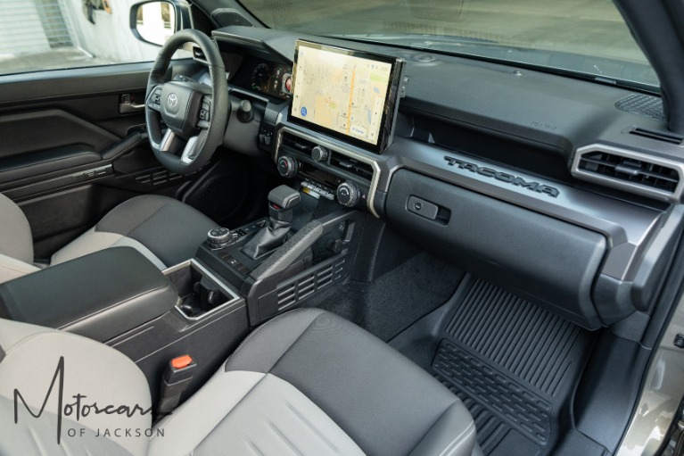 Used-2025-Toyota-Tacoma-4WD-TRD-Off-Road-Hybrid-for-sale-Jackson-MS