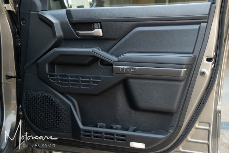 Used-2025-Toyota-Tacoma-4WD-TRD-Off-Road-Hybrid-for-sale-Jackson-MS