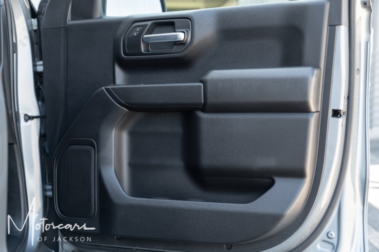 Used-2025-GMC-Sierra-1500-Pro-4WD-for-sale-Jackson-MS