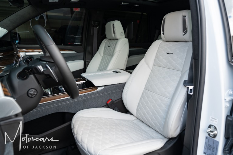 Used-2026-Cadillac-Escalade-4WD-Platinum-Sport-for-sale-Jackson-MS