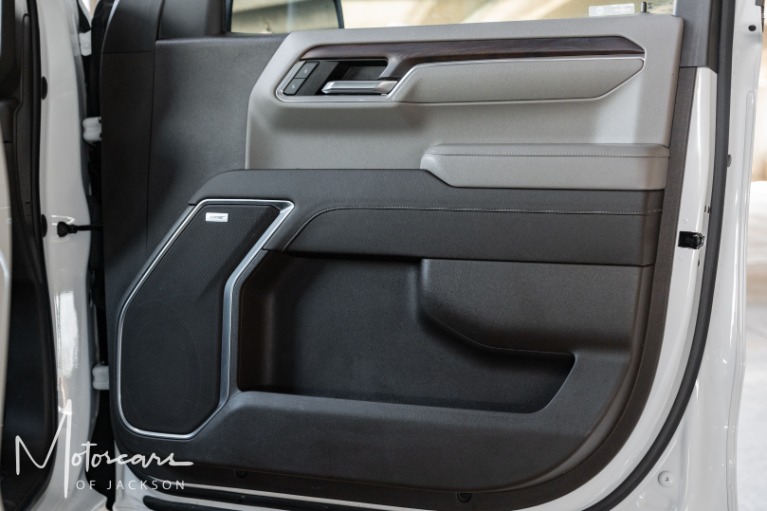 Used-2022-GMC-Sierra-1500-SLT-for-sale-Jackson-MS