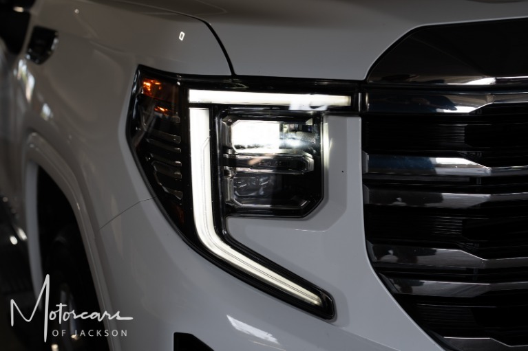 Used-2022-GMC-Sierra-1500-SLT-Jackson-MS