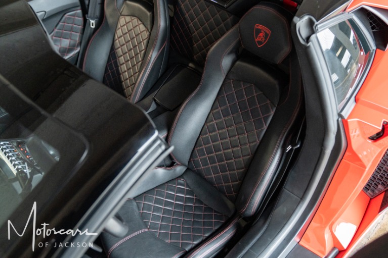 Used-2015-Lamborghini-Aventador-LP-700-4-AWD-Convertible-Jackson-MS