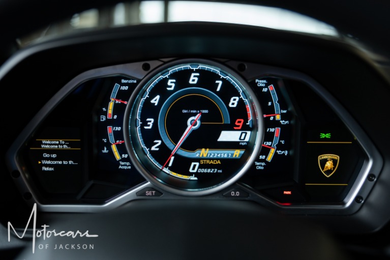 Used-2015-Lamborghini-Aventador-LP-700-4-AWD-Convertible-Jackson-MS