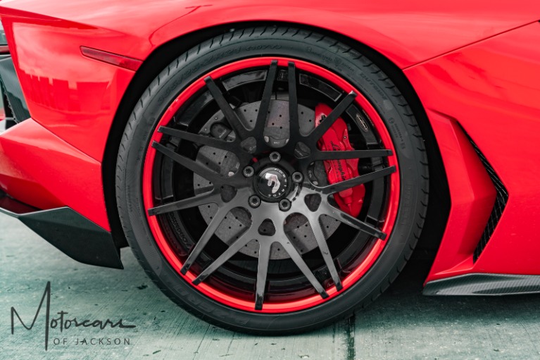 Used-2015-Lamborghini-Aventador-LP-700-4-AWD-Convertible-Jackson-MS
