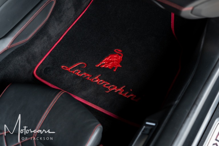 Used-2015-Lamborghini-Aventador-LP-700-4-AWD-Convertible-for-sale-Jackson-MS