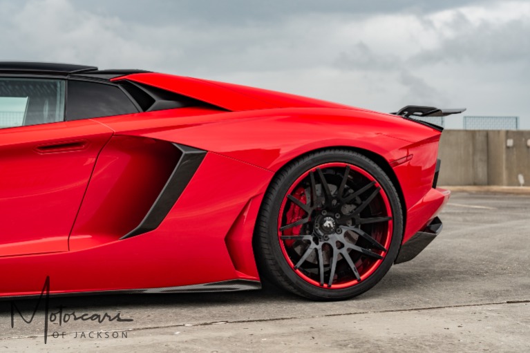 Used-2015-Lamborghini-Aventador-LP-700-4-AWD-Convertible-for-sale-Jackson-MS