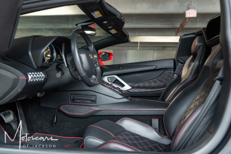 Used-2015-Lamborghini-Aventador-LP-700-4-AWD-Convertible-Jackson-MS