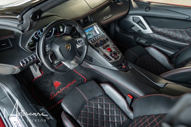 Used-2015-Lamborghini-Aventador-LP-700-4-AWD-Convertible-Jackson-MS