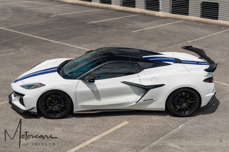 Used-2024-Chevrolet-Corvette-Z06-Convertible-3LZ-for-sale-Jackson-MS