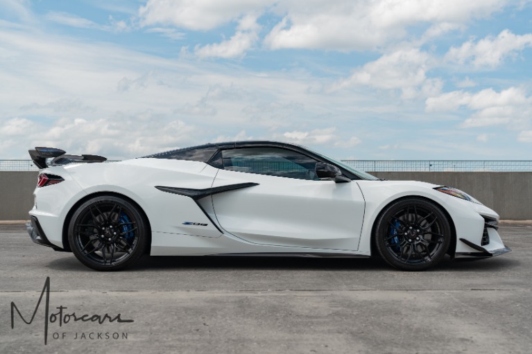 Used-2024-Chevrolet-Corvette-Z06-3LZ-for-sale-Jackson-MS