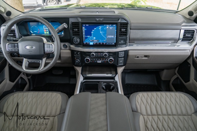 Used-2025-Ford-Super-Duty-F-250-SRW-Platinum-Jackson-MS