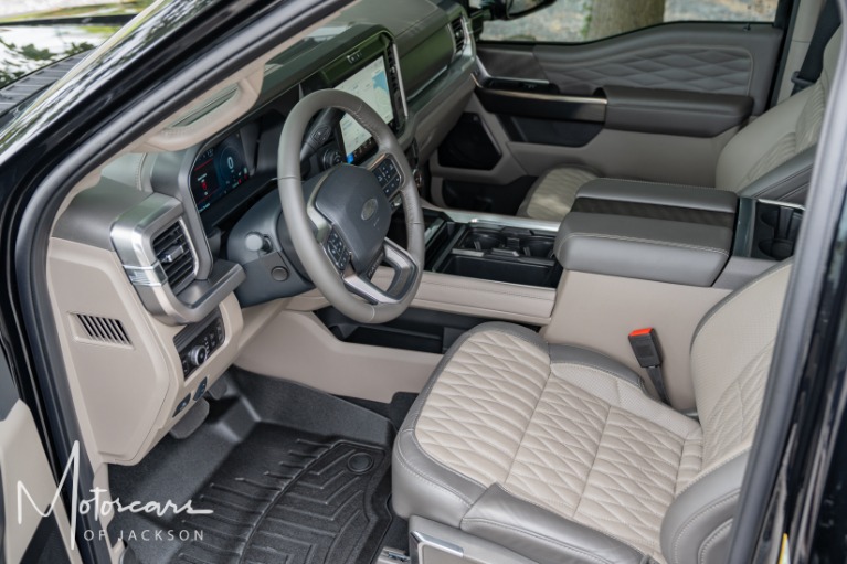 Used-2025-Ford-Super-Duty-F-250-SRW-Platinum-Plus-Jackson-MS