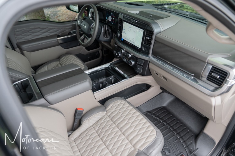 Used-2025-Ford-Super-Duty-F-250-SRW-Platinum-Plus-Jackson-MS