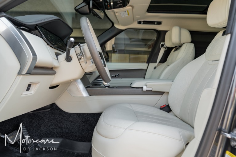 Used-2025-Land-Rover-Range-Rover-SV-LWB-for-sale-Jackson-MS
