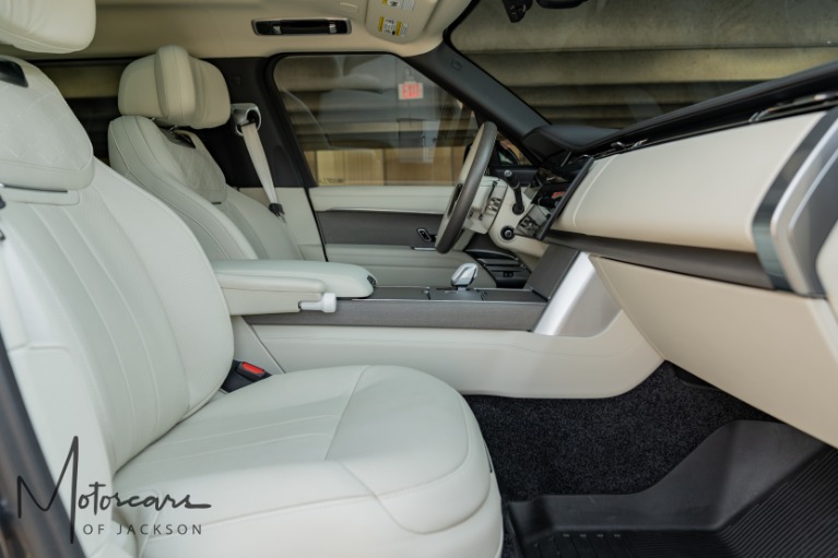 Used-2025-Land-Rover-Range-Rover-SV-LWB-for-sale-Jackson-MS