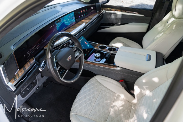 Used-2025-Cadillac-Escalade-Sport-Platinum-Jackson-MS