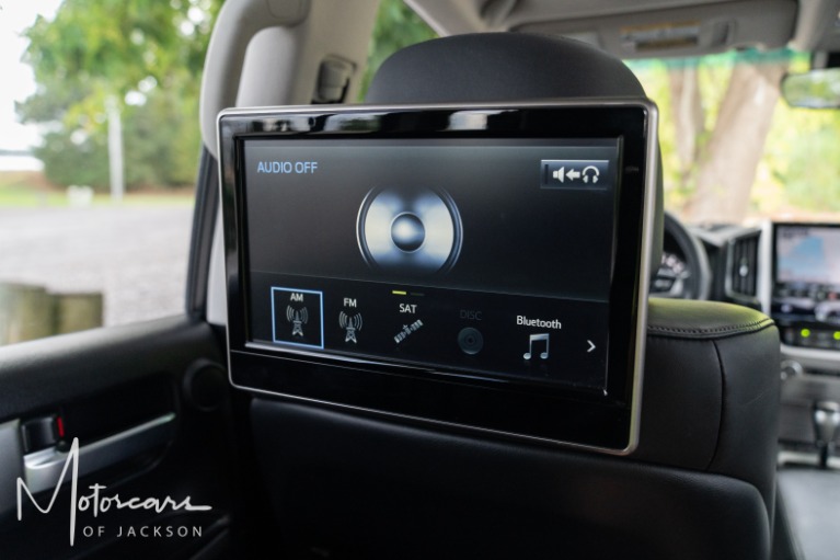 Used-2017-Toyota-Land-Cruiser-4x4-V8-for-sale-Jackson-MS